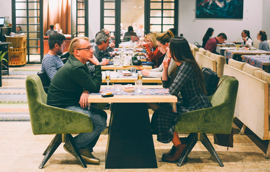 9 помилок сервісу в ресторанах: що дратує гостей найбільше (ВІДЕО)